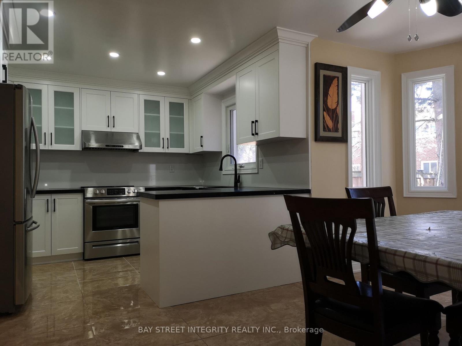 MAIN - 3 FELTHAM ROAD, Markham (Raymerville) — photo 9