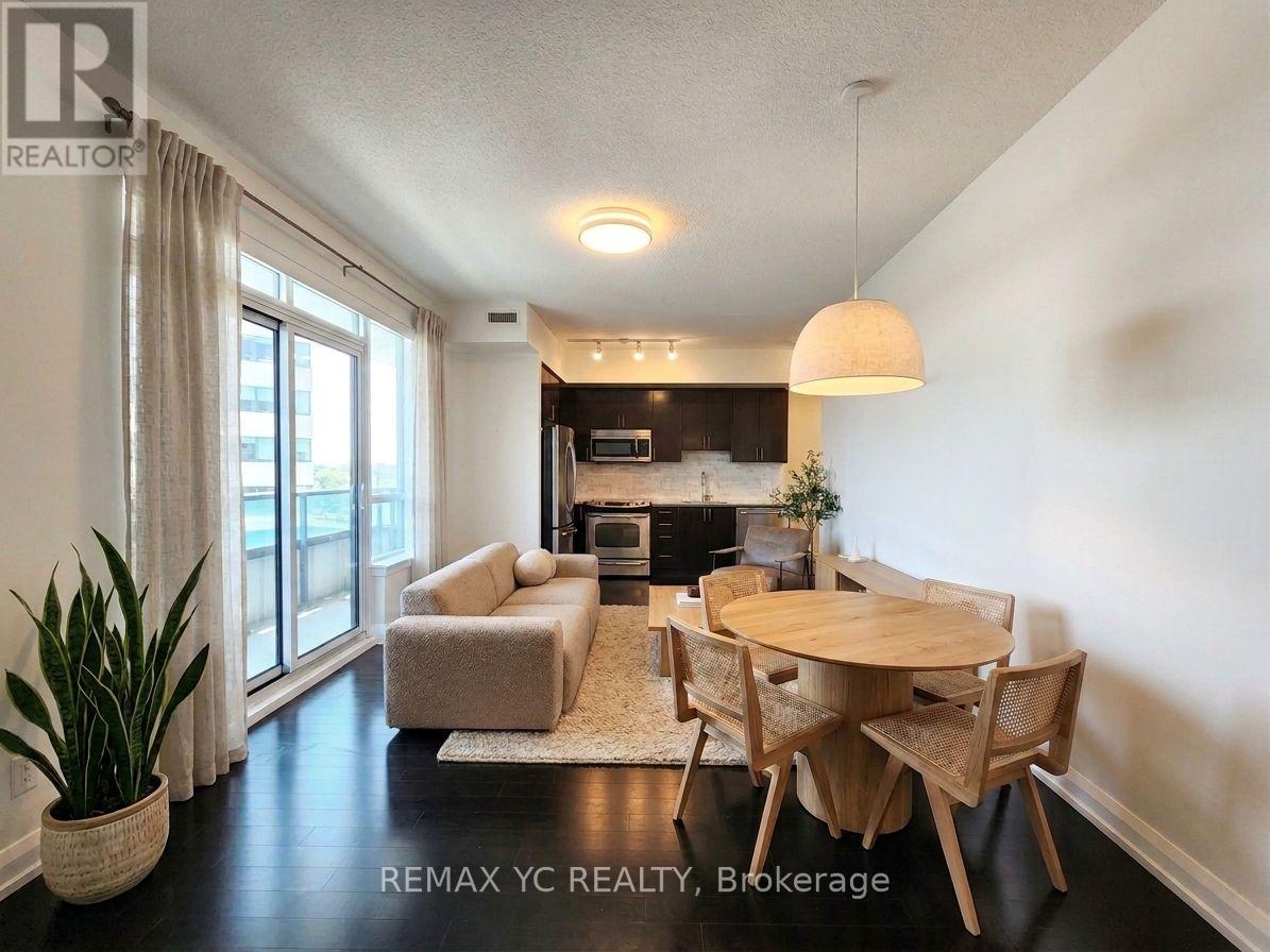 408 - 7171 YONGE STREET, Markham (Thornhill)