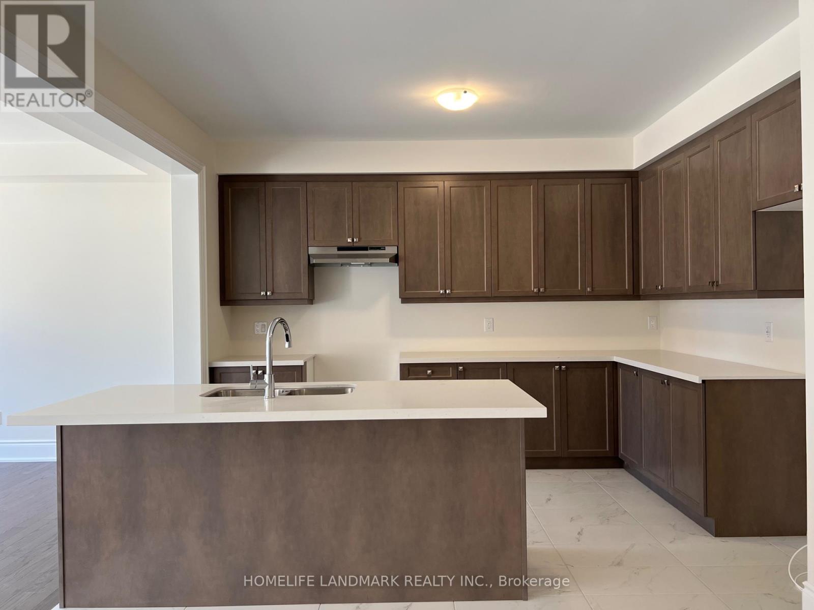 155 SILK TWIST DRIVE, East Gwillimbury (Holland Landing) — photo 3
