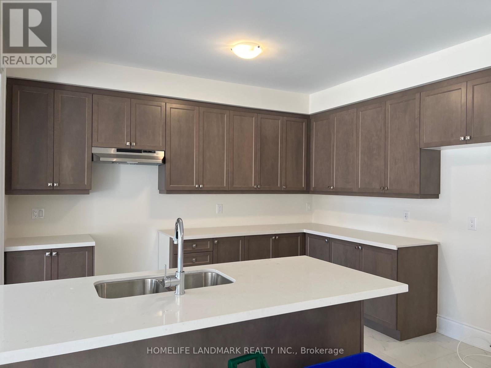 155 SILK TWIST DRIVE, East Gwillimbury (Holland Landing) — photo 4