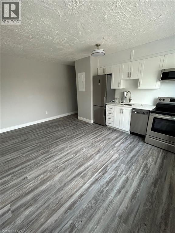 385 MELVIN Avenue Unit# 205, Hamilton — photo 3