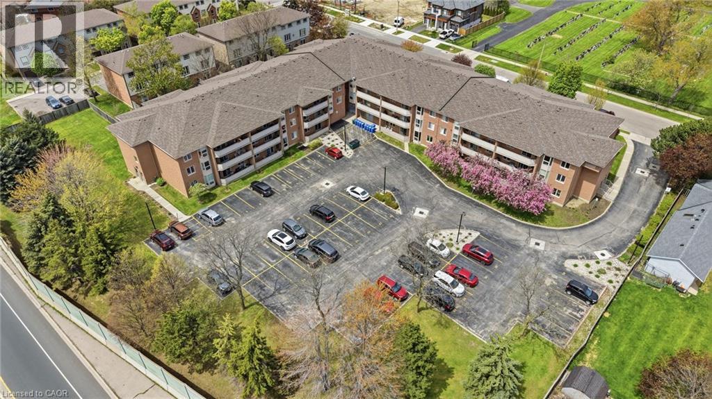 416 Limeridge Road East — photo 36