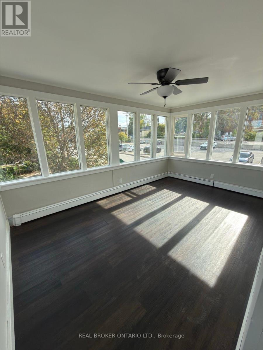2 - 73 COLDWATER STREET E, Orillia — photo 2