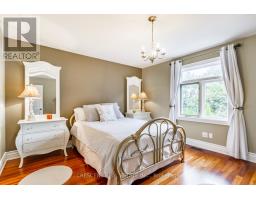 17 Agar Crescent, Toronto, ON M9B5A4 Photo 33