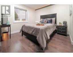 Upper - 37 Bentworth Avenue, Toronto, ON M6A1P1 Photo 15