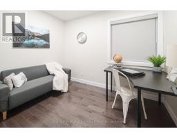 Upper - 37 Bentworth Avenue, Toronto, ON M6A1P1 Photo 18
