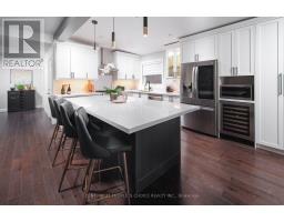 Upper - 37 Bentworth Avenue, Toronto, ON M6A1P1 Photo 9