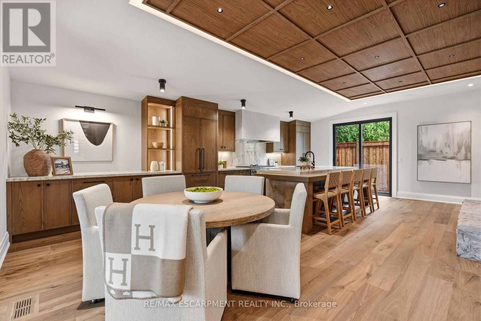 727 KING ROAD - 5