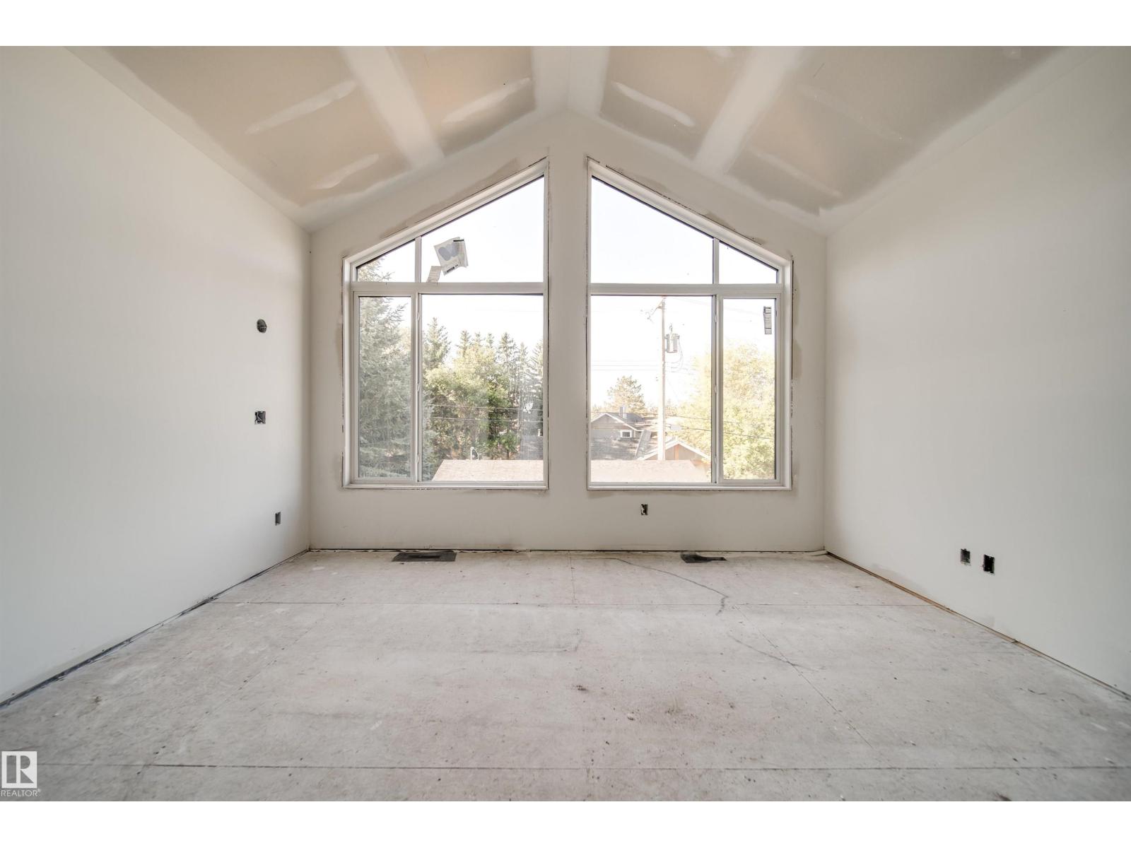 4216 121 ST NW - 17