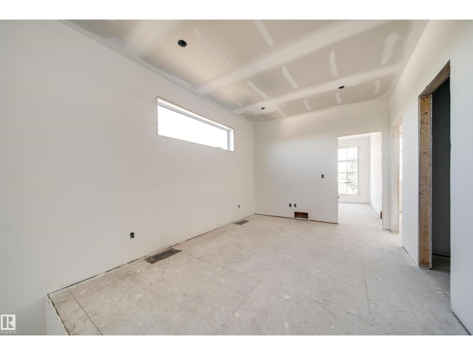 4216 121 ST NW - 15