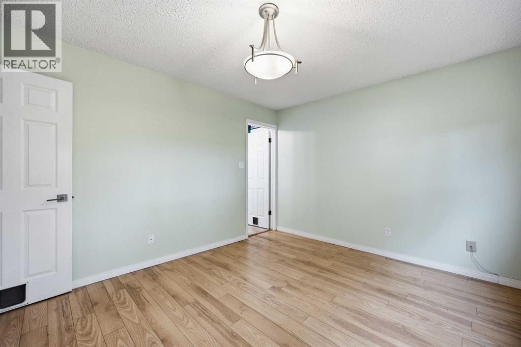 258 Kennedy Crescent - Image 14