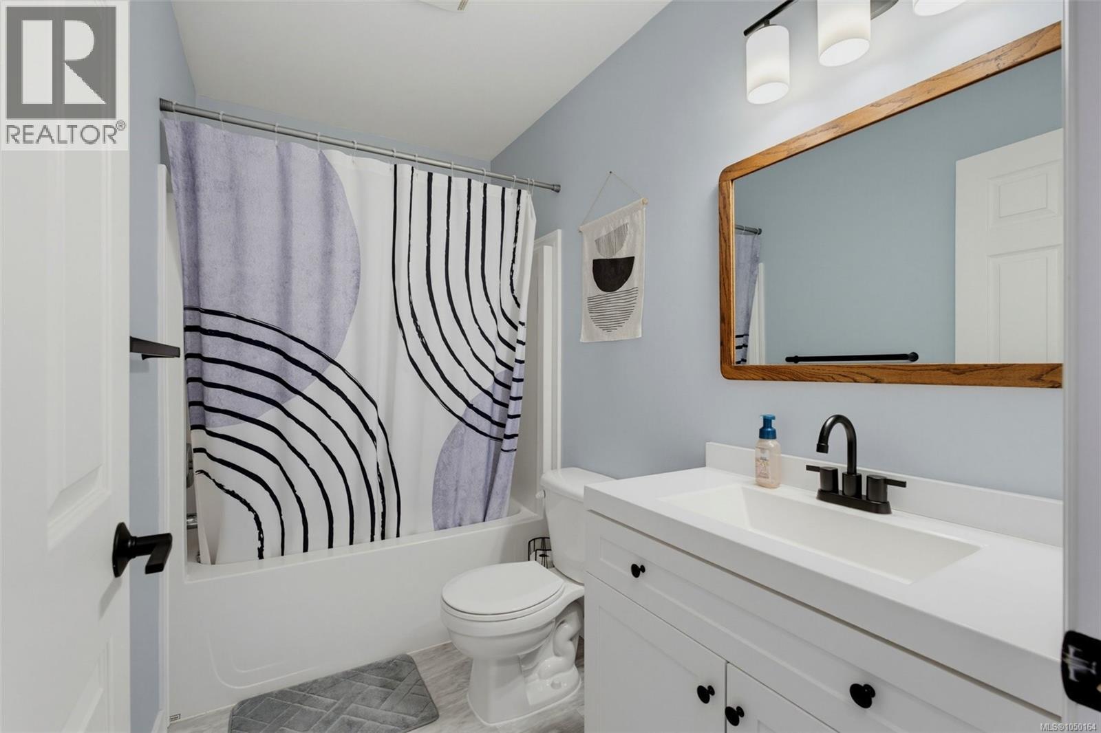 #4 2563 MILLSTREAM Rd - Image 22