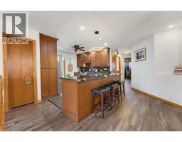 4pc Bathroom - 10 Noble Court, Brantford, ON N3R7Y5 Photo 9