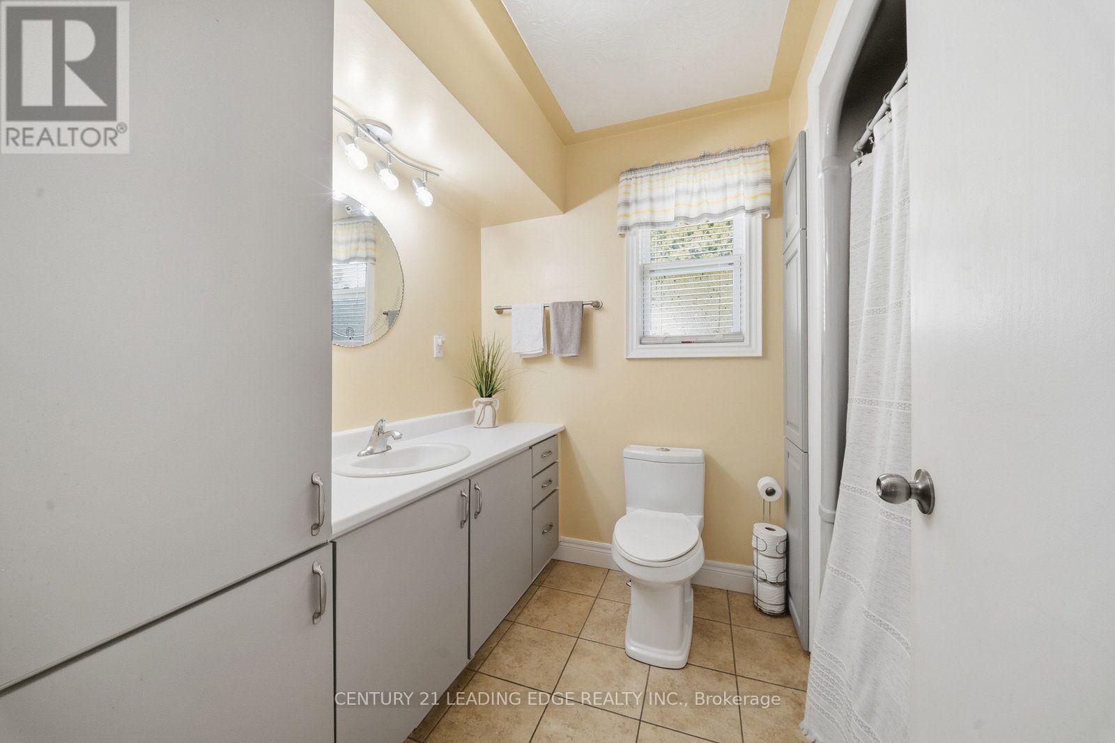 1327 EAST QUARTER LINE ROAD - 17