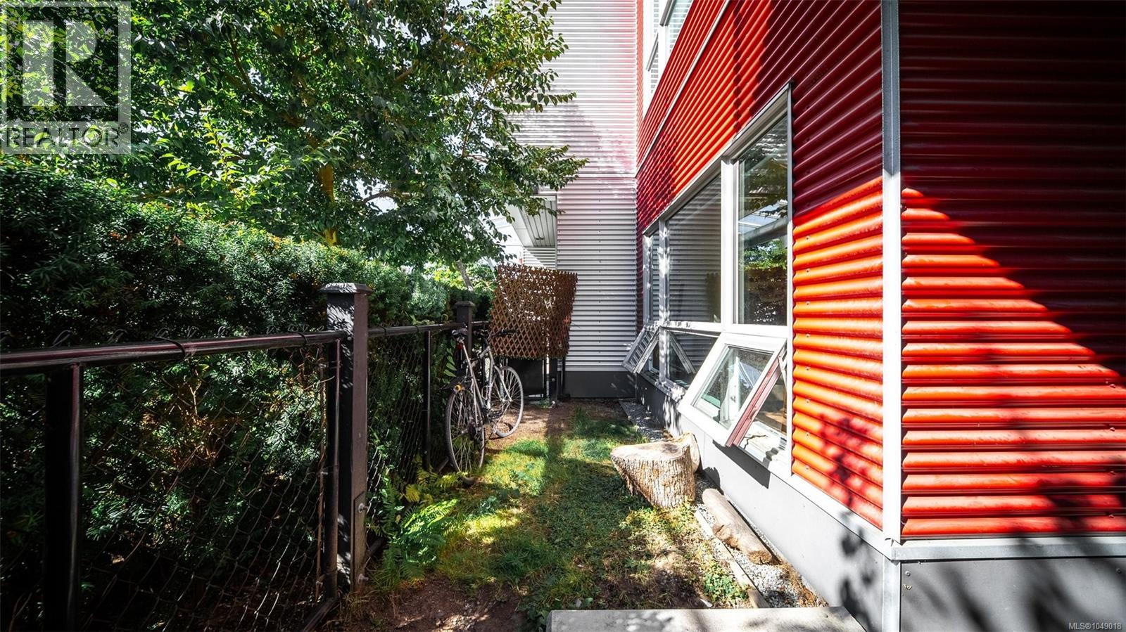 #103 785 Tyee Rd - Image 19