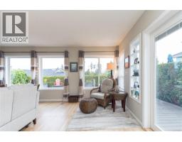 659 Windward Way, Qualicum Beach, BC V9K2K4 Photo 11