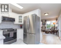 659 Windward Way, Qualicum Beach, BC V9K2K4 Photo 22