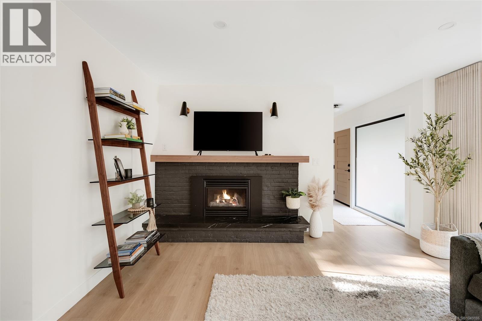 2860 Tudor Ave - 10