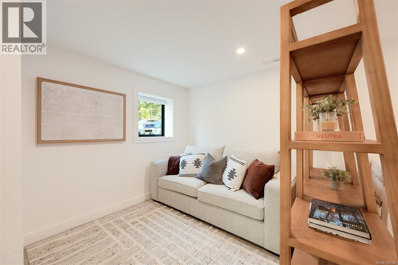 2860 Tudor Ave - 44