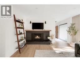 Primary Bedroom - 2860 Tudor Ave, Saanich, BC V8N1L9 Photo 10