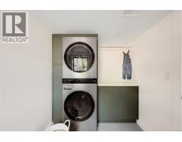 2860 Tudor Ave, Saanich, BC V8N1L9 Photo 49