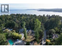 2860 Tudor Ave, Saanich, BC V8N1L9 Photo 61
