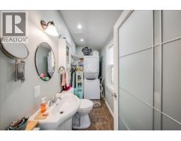 160 Oxford Street, Warfield, BC V1R2T3 Photo 16