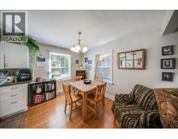 Dining room - 160 Oxford Street, Warfield, BC V1R2T3 Photo 9