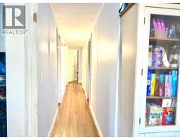 32, 895 Elizabeth Street, Spruce Villa Mobile Park, Pincher Creek, AB T0K1W0 Photo 9