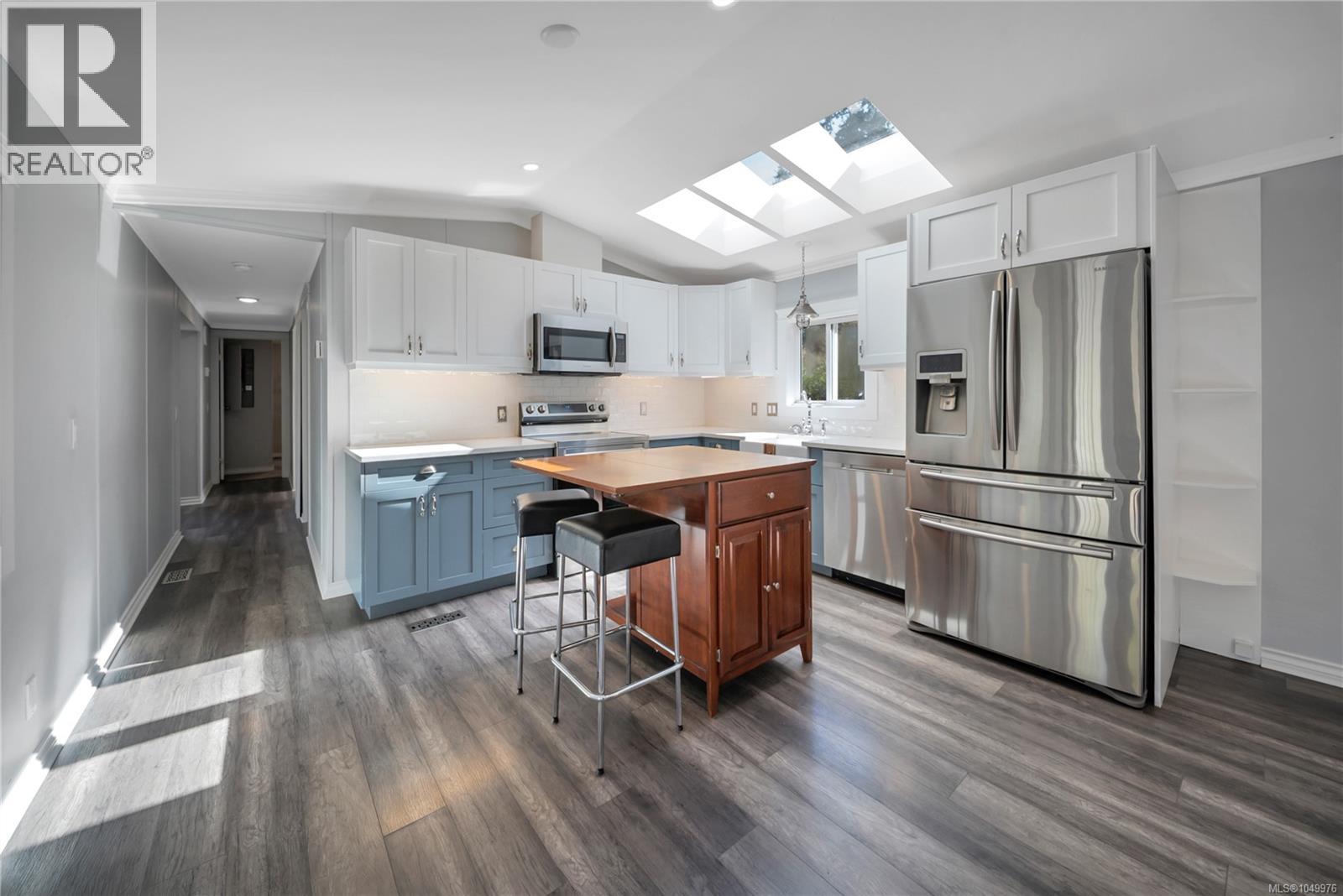 1320 Englishman River Rd - 5