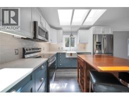Entrance - 1320 Englishman River Rd, Errington, BC V0R1V0 Photo 8