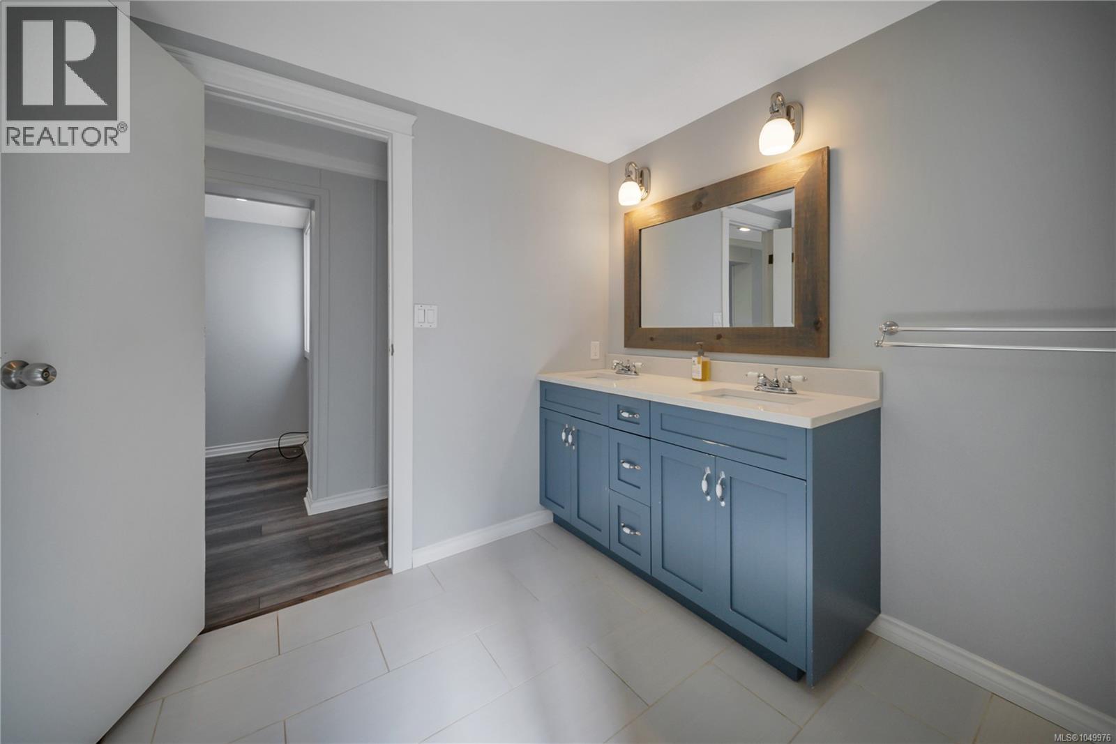 1320 Englishman River Rd - 28