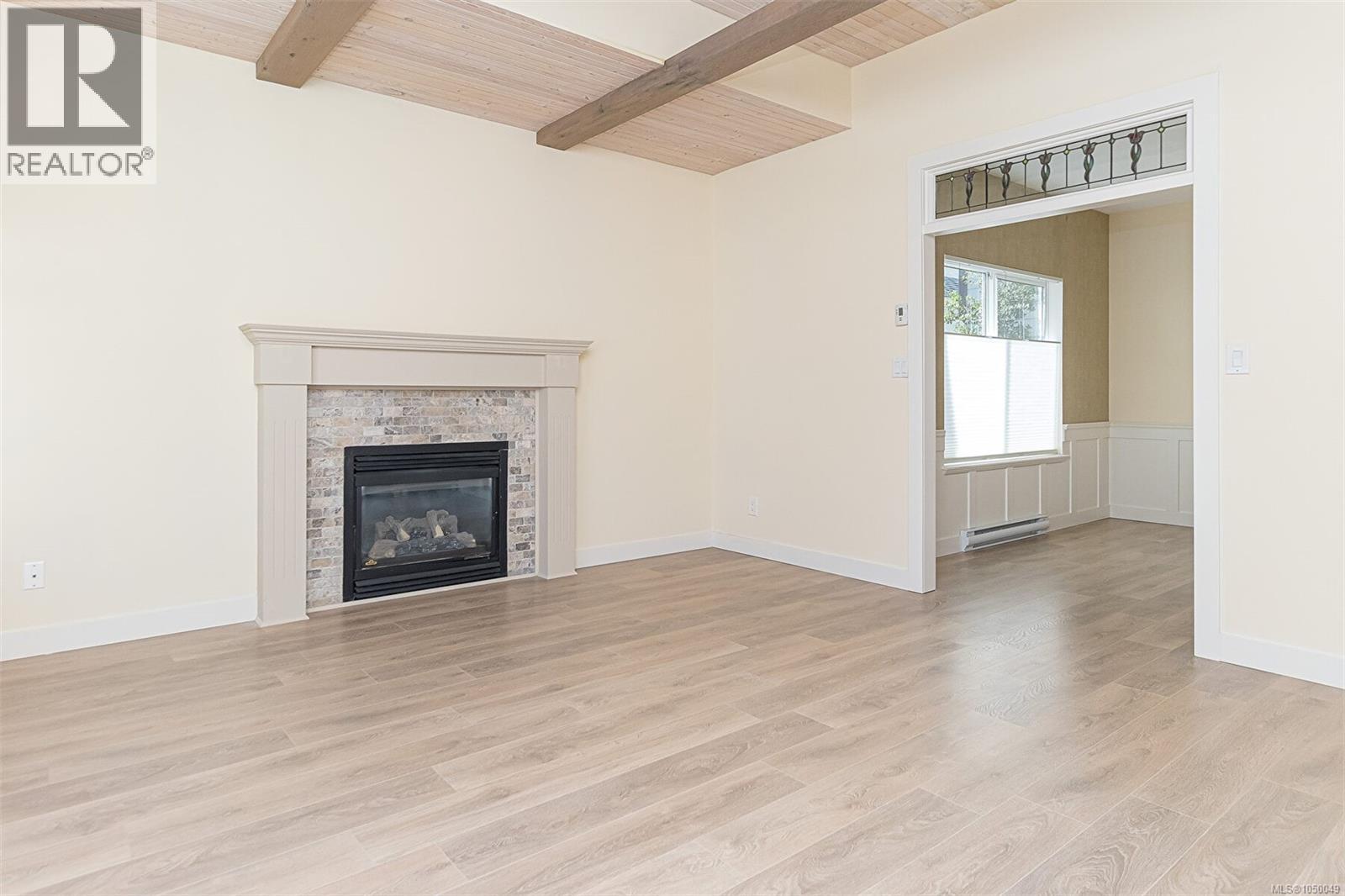 7968 Polo Park Cres - 7