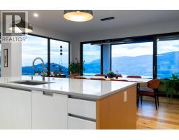 Mud room - 1543 Rocky Point Drive, Kelowna, BC V1V3E2 Photo 19