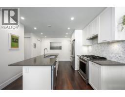 504 131 E 3rd Street, North Vancouver, BC V7L0E3 Photo 8