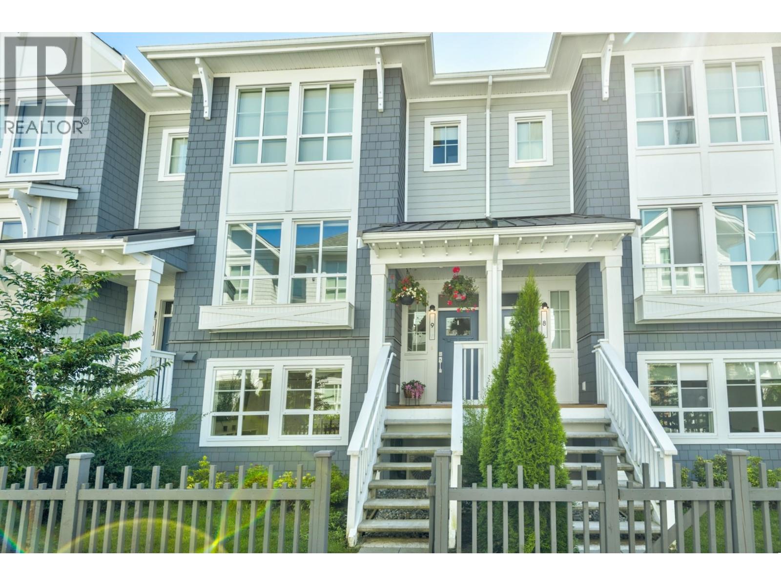 #9-5311 ADMIRAL Way, Ladner