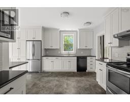 8 Maple Avenue, Lunenburg, NS B0J2C0 Photo 21