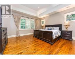 2209 Pineneedle Row, Mississauga, ON L5C1V4 Photo 17