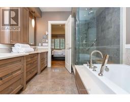 2209 Pineneedle Row, Mississauga, ON L5C1V4 Photo 19