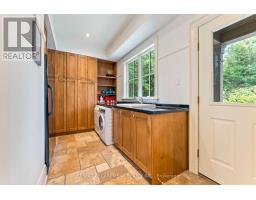 2209 Pineneedle Row, Mississauga, ON L5C1V4 Photo 21