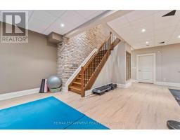 2209 Pineneedle Row, Mississauga, ON L5C1V4 Photo 33