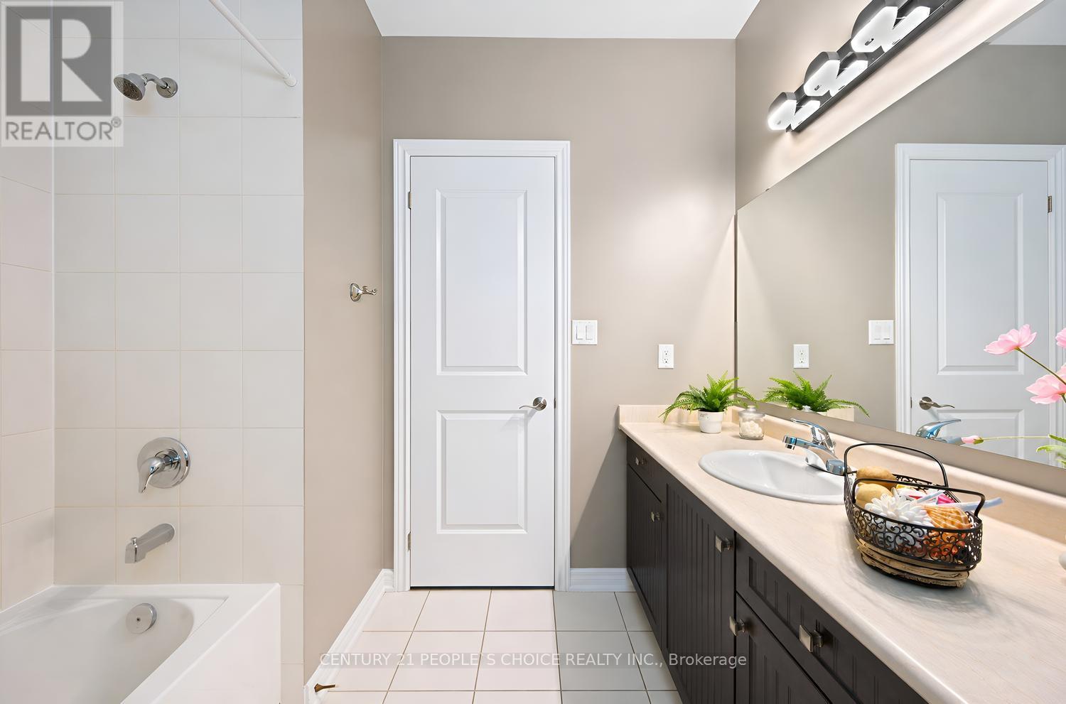 359 ROBERT PARKINSON DRIVE - Image 32