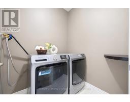 359 Robert Parkinson Drive, Brampton, ON L7A0G1 Photo 40