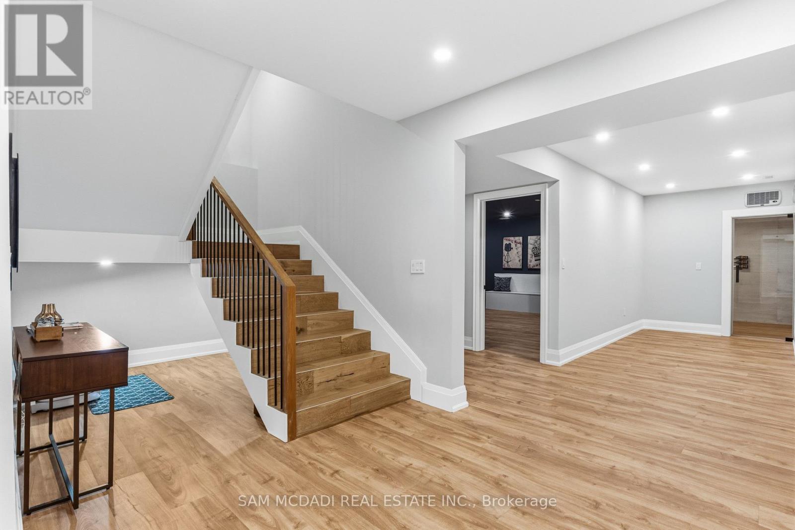 584 FOURTH LINE - Image 34