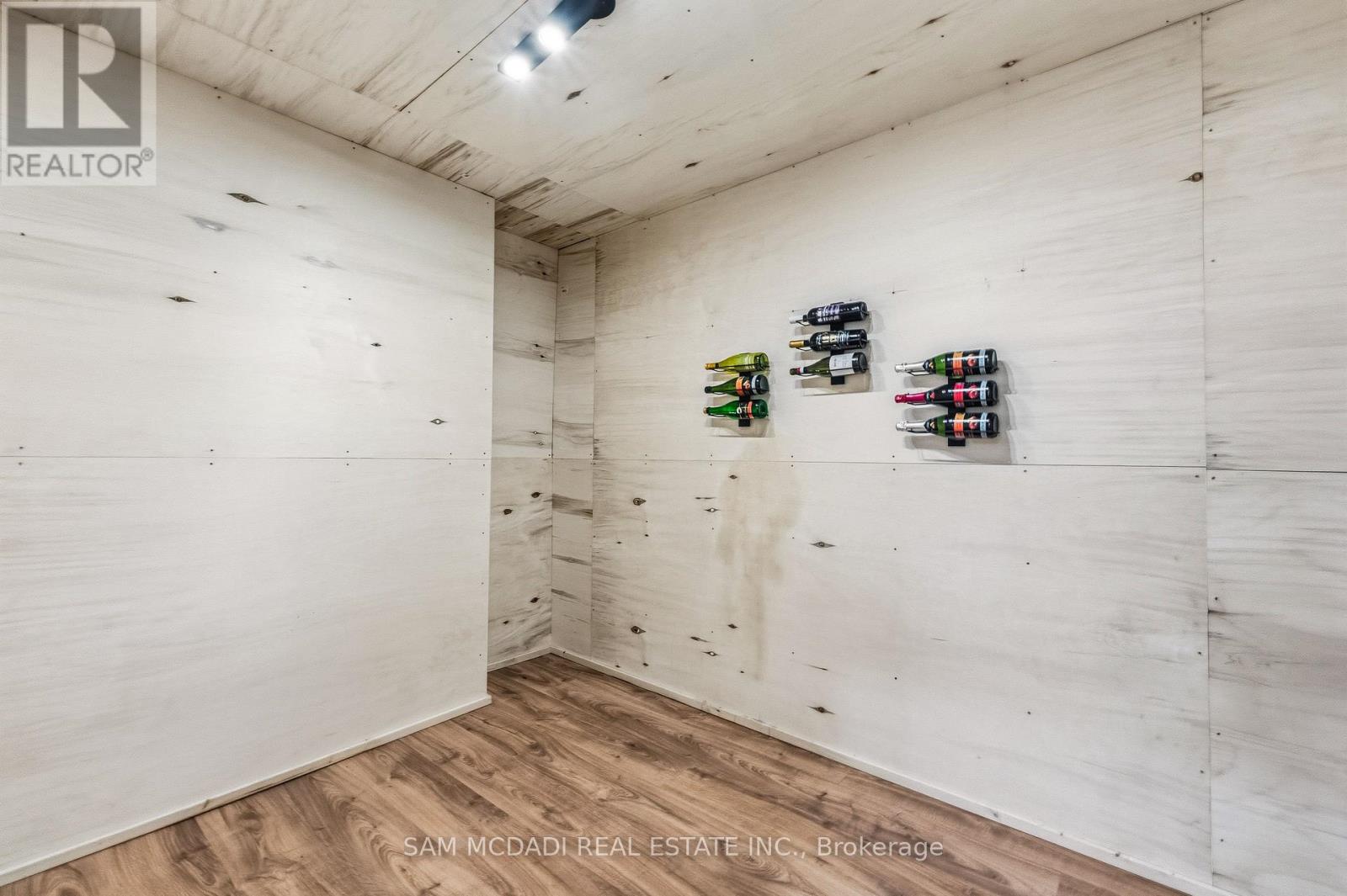 584 FOURTH LINE - Image 40