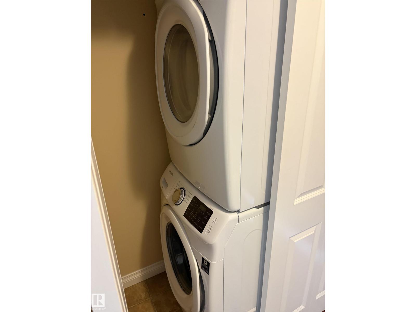 1001 7 AV - Image 14