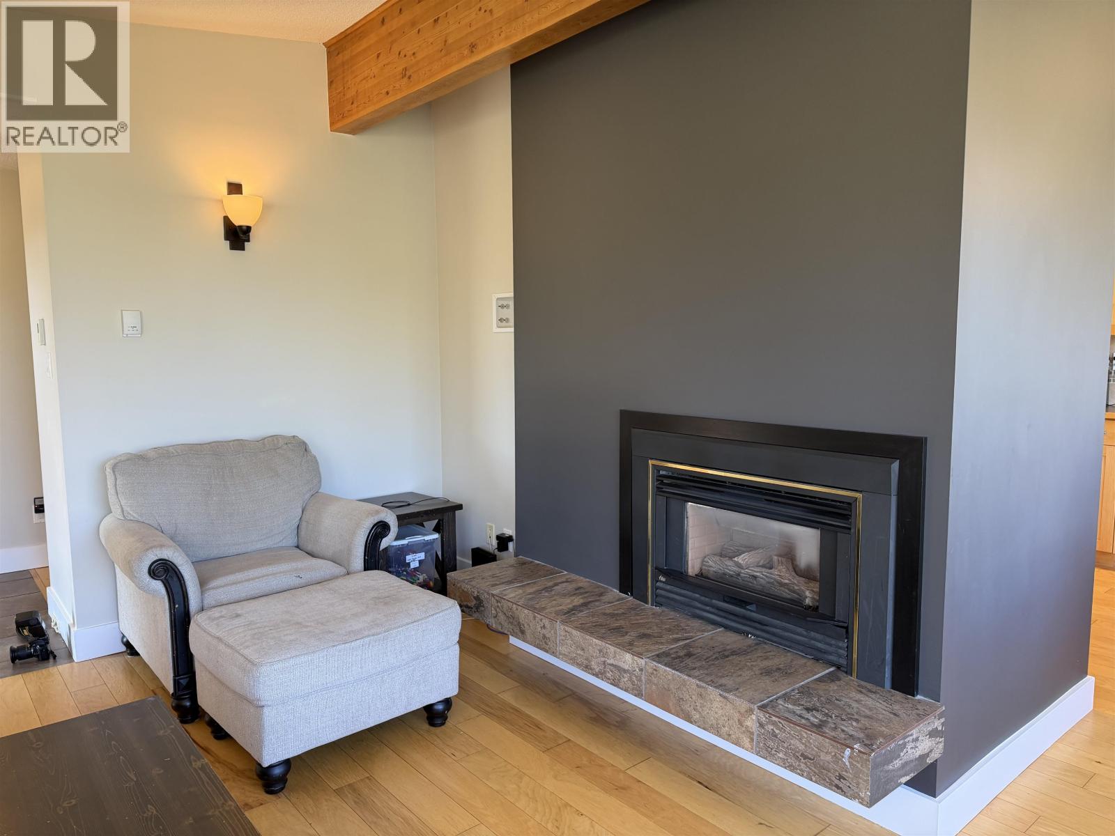 1637 QUEEN Street, Smithers