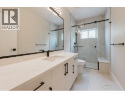 5962/64 Barnacle Street, Sechelt, BC V7Z0V4 Photo 34