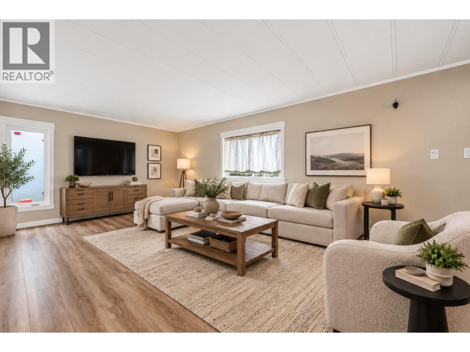 532 Guildford Court - Image 12