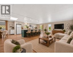 532 Guildford Court, Coldstream, BC V1B2E3 Photo 11